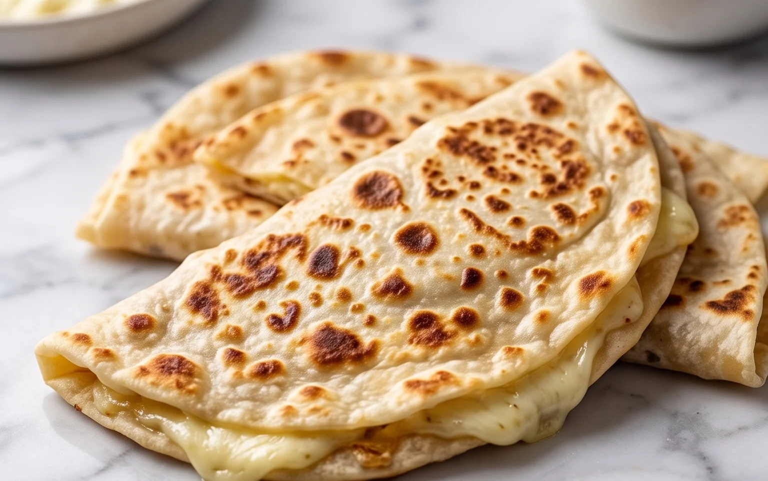 Gözleme : Crêpes Turques au Fromage Faciles & Savoureuses